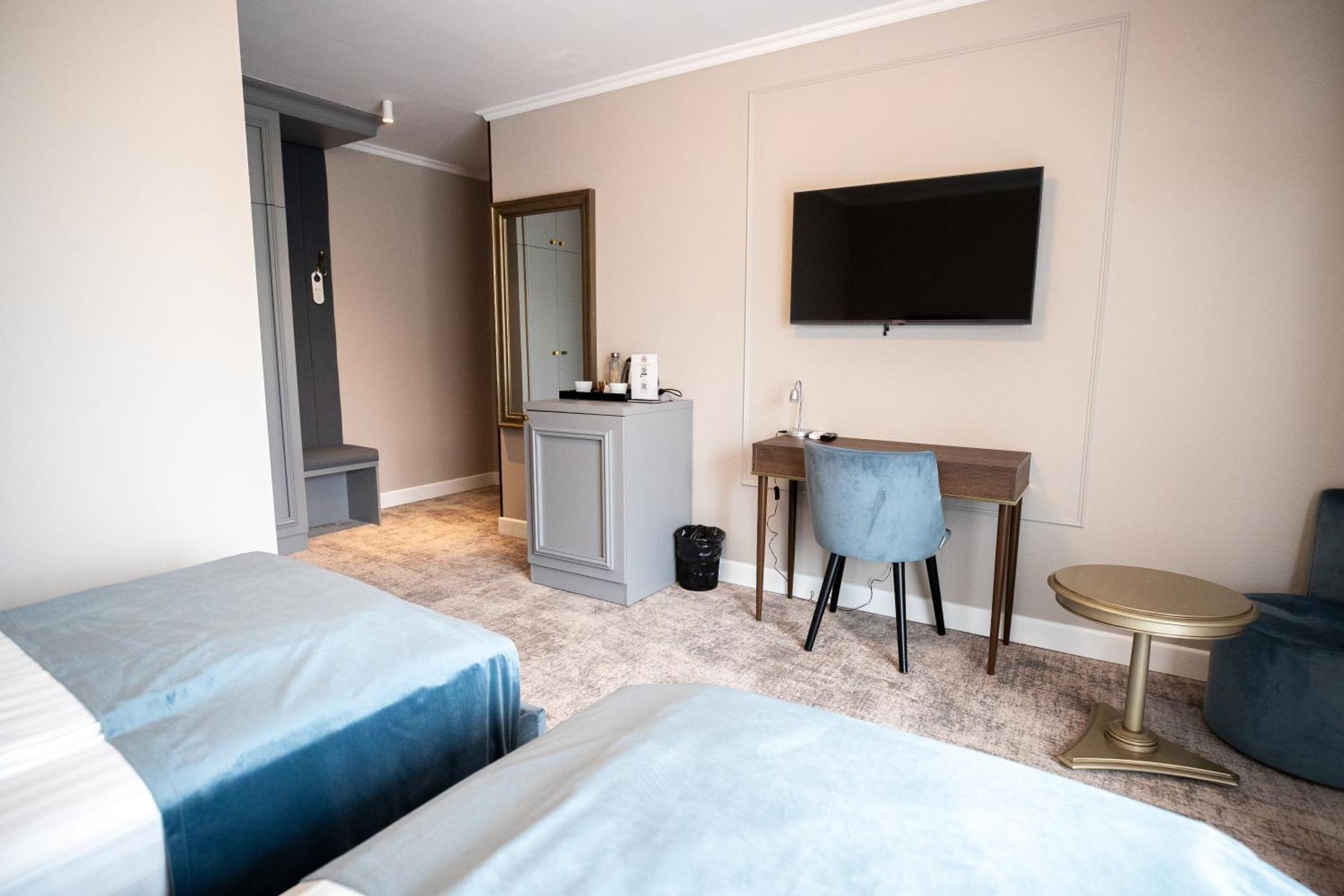 Meridian Hotel 4*